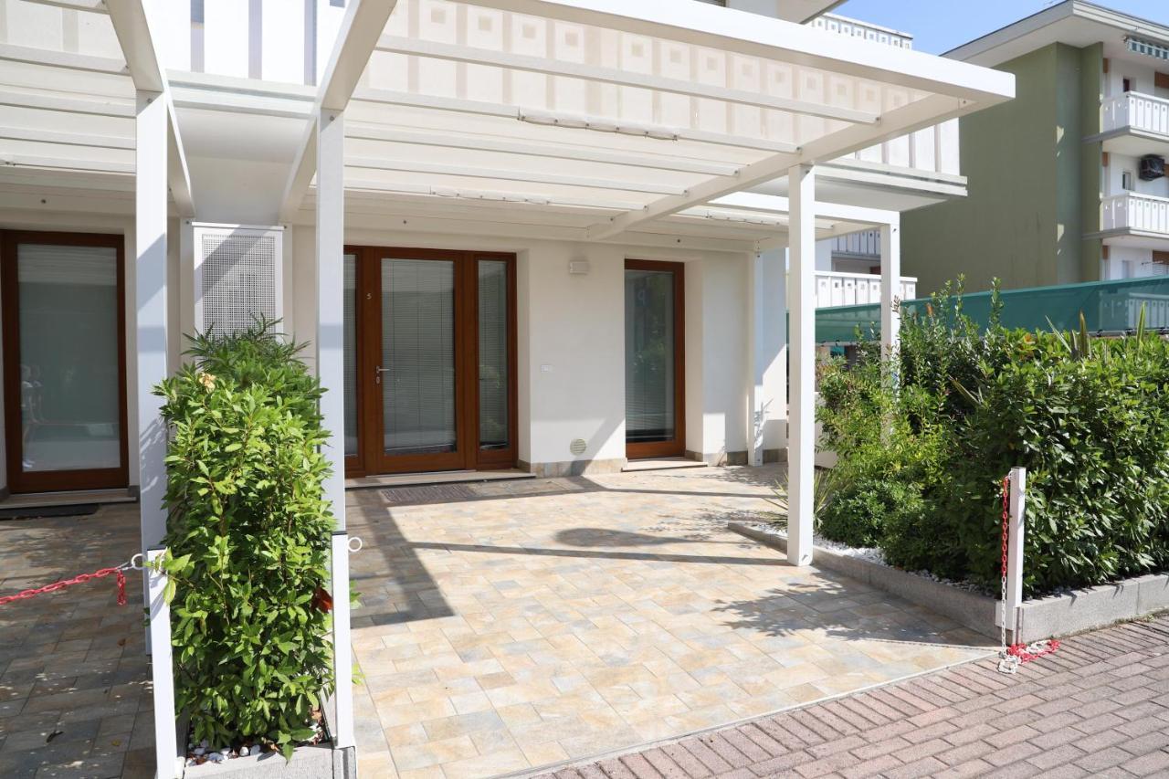 Condominio Diana Est- Gemini Bibione Bagian luar foto